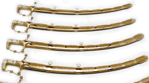 Grant Macdonald Swords