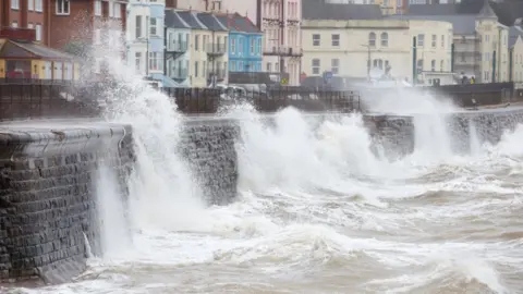 monkeybusinessimages oceans