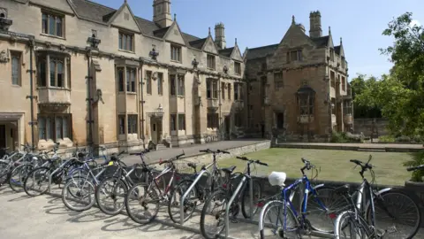 Oxford University images New College Oxford
