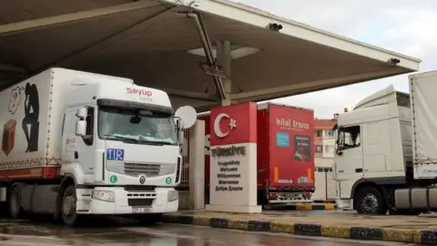 Getty Images Lorries at a customs post at the Turkey-Bulgaria border