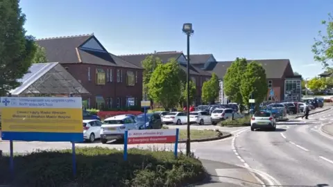 Google Wrexham Maelor hospital