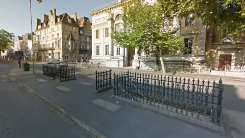 Google St Giles toilets