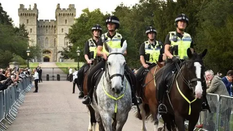 Thames Valley Police Thames Valley Police mounted section officers