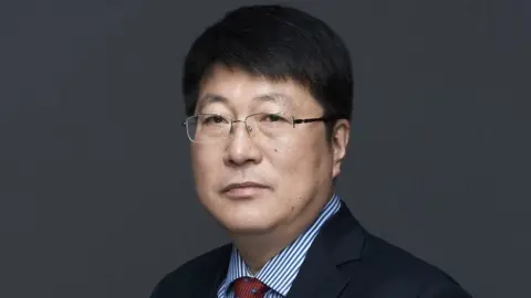 LinkedIn Former Tsinghua Unigroup Chairman Zhao Weiguo.