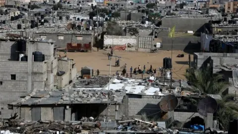 Reuters Khan Younis refugee camp