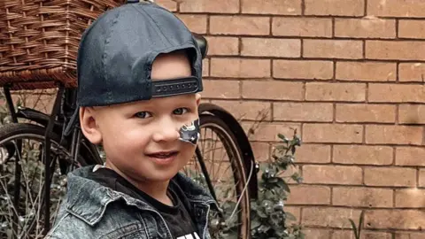 Egle Jasinauskiene Adamas outside