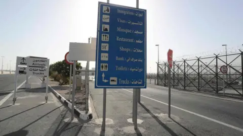 AFP Border crossing with Saudi Arabia