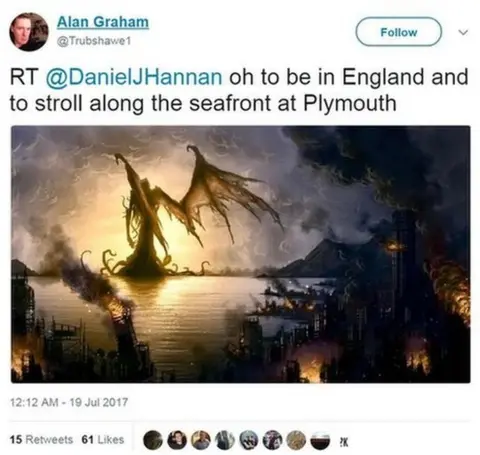 @Trubshawe1 @Trubshawe1: "RT @DanielJHannan oh to be in England and stroll along the seafront at Plymouth"