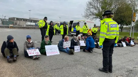Vlad Morozov Just Stop Oil protesters outside the Kingsbury Oil Terminal