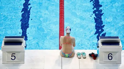 Reuters Woman in pool