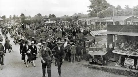 Pilning and Severn Beach History Group New Road and Pleasure Gardens, Severn Beach