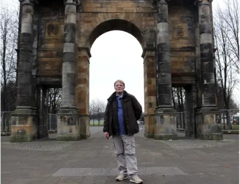 KIRSTY LACKIE invisible cities