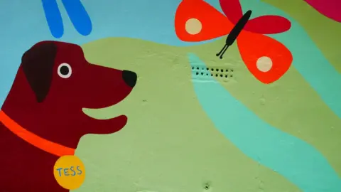 Alleyway Art Project Tess the Labrador