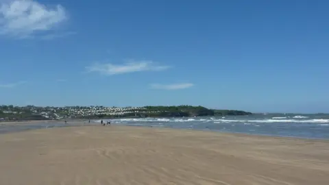 Peter Barr/Geograph The beach at Benllech