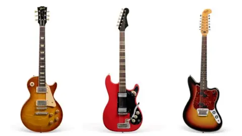 Dire Straits Frontman Mark Knopfler Is Auctioning His Guitars and Amps –  Robb Report