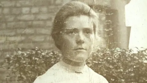 RHS Lindley Collections Olive Mary Harrisson