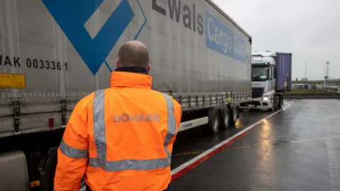 AFP Customs check in Zeebrugge, Belgium, 21 Dec 20