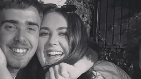 Y Byd ar Bedwar Josh and Abi Lloyd Roberts