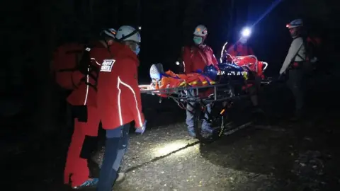 Western Beacons MRT Rescue