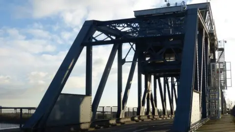 Graham Hogg/Geograph Boothferry Bridge