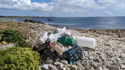 Brodie Owen Rubbish on Scilly