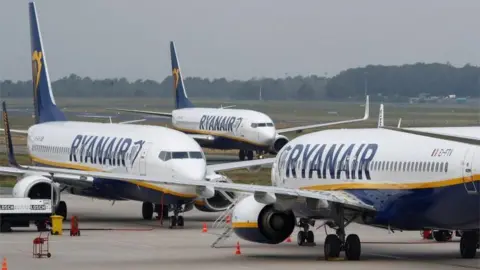 Reuters Ryanair planes