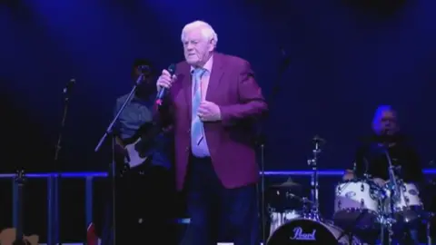 RTÉ Big Tom was among the stars entertaining music fans