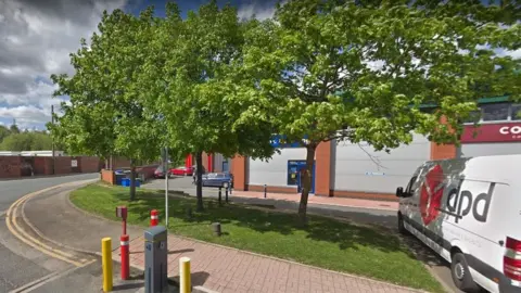 Google Maps Crown Point shopping centre