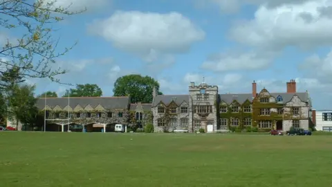 David Medcalf /Geograph Ruthin School