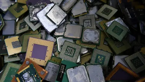 TOSHIFUMI KITAMURA Computer processors