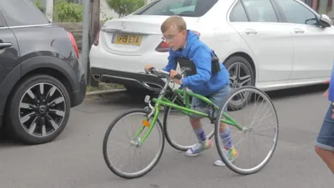 Tobias’s Marathon Challenge Captain Tobias