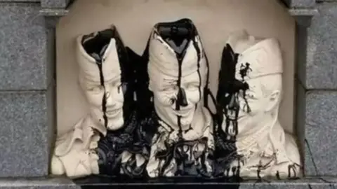 Three Scottish Soldiers Campaign For Justice Memorial damage