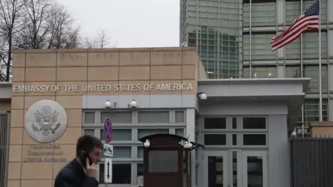 EPA US embassy in Moscow (15 April)