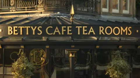 Bettys Tearoom, Harrogate