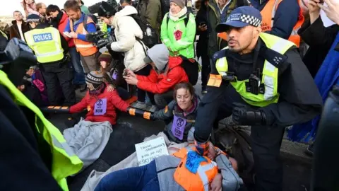 PA Blackfriars Bridge
