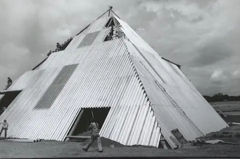 Tony Szymkow Pyramid Stage