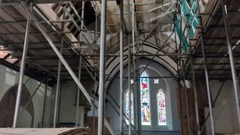 MKA-UK/PA Wire Scaffolding inside the church