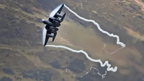 Getty Images F15 in flight