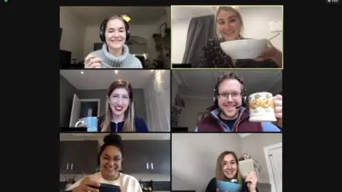 Wealthsimple Wealthsimple staff having a "Zoom lunch"