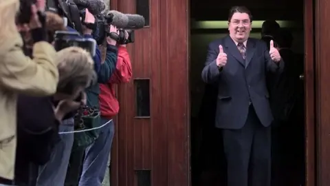 Getty Images John Hume gives a thumbs up during the Northern Ireland Belfast Agreement referendum, 21st May 1998