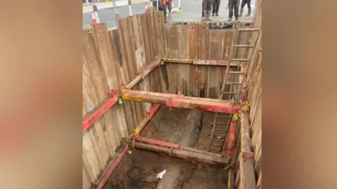 Queens Drive: Gas leak road closure continues into next week