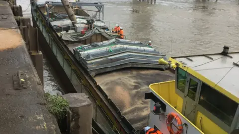 Port of Tilbury Barge ship