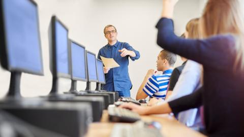 Computer science GCSE in disarray after tasks leaked online - BBC News