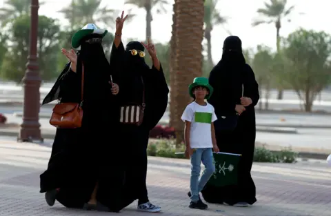 Reuters Saudi Arabia women arrive to a rally to celebrate the 87th annual National Day of Saudi Arabia in Riyadh, Saudi Arabia, 23 September 2017