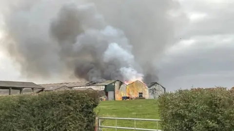 @OxonFireRescue Barn fire near Eynsham