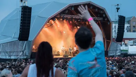 Simon Chapman Crowd at Bristol Sounds concert