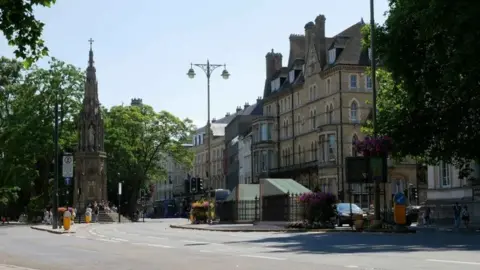 Oxford City Council St Giles toilet designs