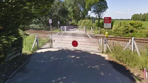 Google Tunsted Road level crossing, Coltishall