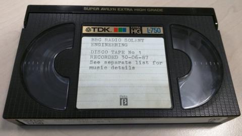 Sony says goodbye to Betamax tapes - BBC News