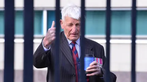 Pacemaker Dennis Hutchings